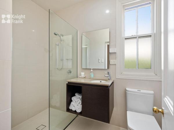 Clydesdale Manor : photo 2 de la chambre suite lit queen-size - 3