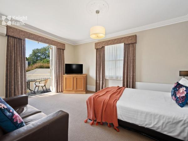 Clydesdale Manor : photo 3 de la chambre suite lit queen-size avec baignoire spa - 4