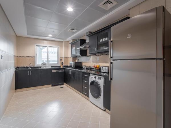 Rose Garden Hotel Apartments - Al Barsha, Near Metro Station : photo 5 de la chambre appartement premium 2 chambres avec balcon