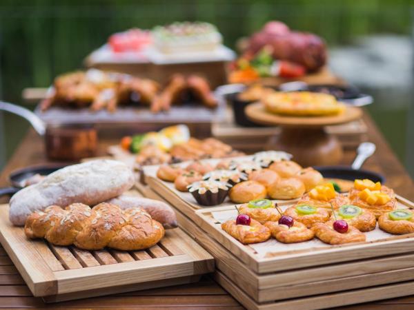 Renaissance Nanjing Olympic Centre Hotel : photo 3 de la chambre chambre avec vue sur jardin