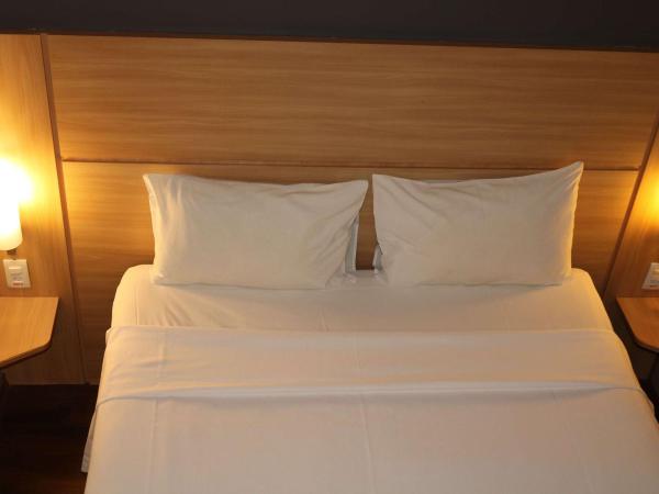 ibis Salvador Rio Vermelho : photo 3 de la chambre appartement standard avec lit double