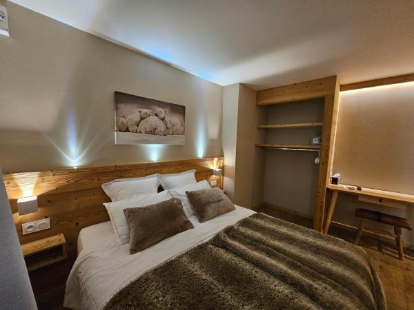 Hotel Les Flocons : photo 5 de la chambre chambre familiale (2 adultes et 2 enfants)