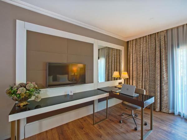 Ramada by Wyndham Istanbul Merter : photo 3 de la chambre chambre lits jumeaux de luxe - non-fumeurs