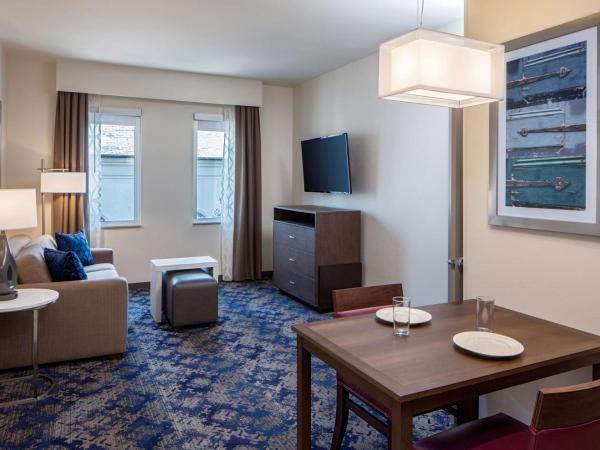Homewood Suites By Hilton New Orleans French Quarter : photo 2 de la chambre suite 1 chambre lit king-size - non-fumeurs