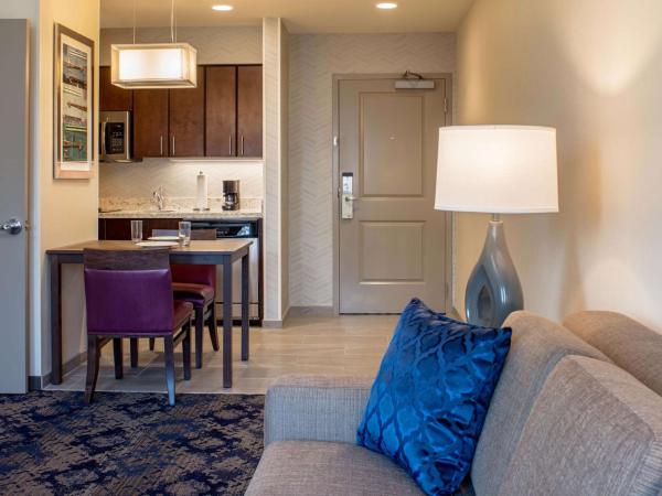 Homewood Suites By Hilton New Orleans French Quarter : photo 3 de la chambre suite 1 chambre lit king-size - non-fumeurs