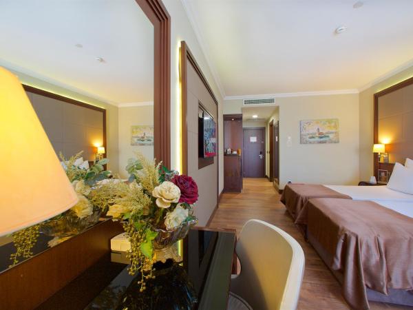 Ramada by Wyndham Istanbul Merter : photo 7 de la chambre chambre lits jumeaux de luxe - non-fumeurs