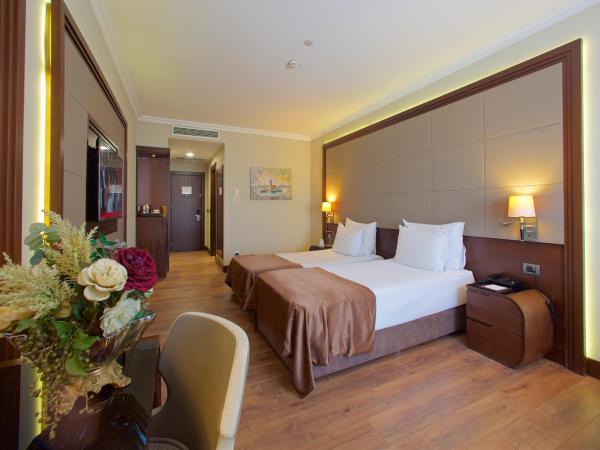 Ramada by Wyndham Istanbul Merter : photo 6 de la chambre chambre lits jumeaux de luxe - non-fumeurs