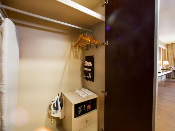 Ramada by Wyndham Istanbul Merter : photo 3 de la chambre chambre lits jumeaux de luxe - fumeurs