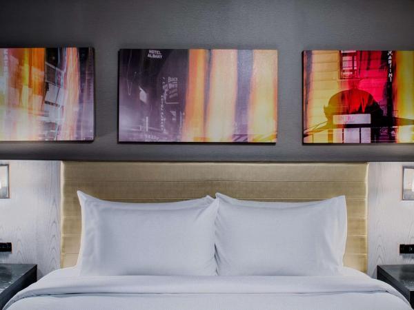 Doubletree By Hilton New York Times Square West : photo 3 de la chambre chambre double standard avec 2 lits doubles