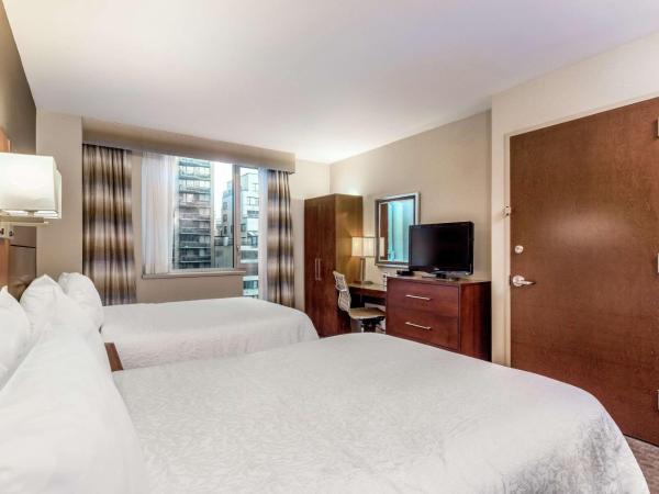 Hampton Inn Manhattan Grand Central : photo 2 de la chambre chambre double avec 2 lits doubles et vue sur la ville