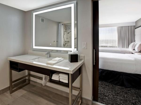 Embassy Suites By Hilton Oklahoma City Northwest : photo 3 de la chambre suite with mobility/hearing access - non-smoking