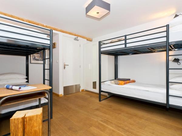 Hideout Hostel : photo 1 de la chambre lit dans dortoir mixte de 4 lits