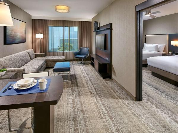 Homewood Suites by Hilton San Diego Downtown/Bayside : photo 4 de la chambre two-bedroom king suite with two queen beds and two baths