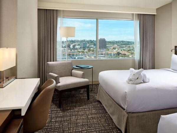 Hilton San Diego Mission Valley : photo 4 de la chambre chambre 2 lits queen-size - derniers Étages (12-14)