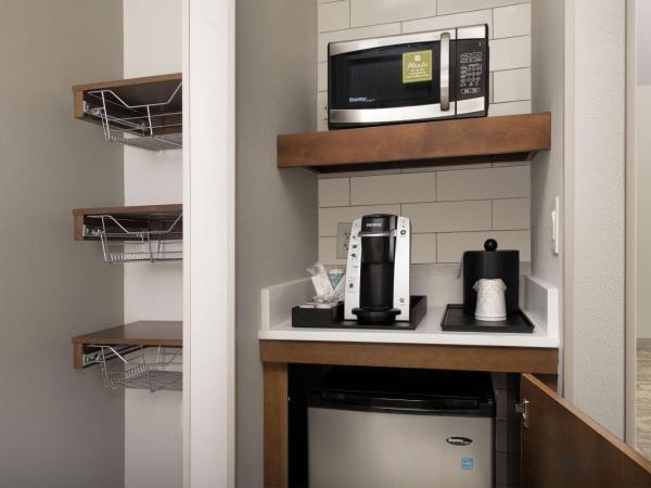 Hilton Garden Inn San Antonio Airport South : photo 3 de la chambre chambre lit king-size