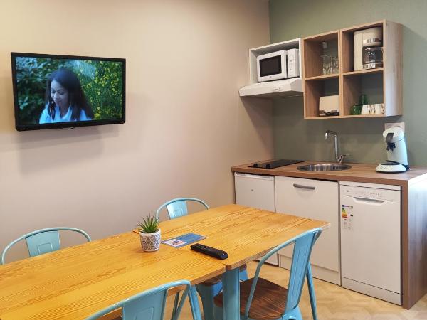 Hotel de la Terrasse : photo 3 de la chambre studio familial