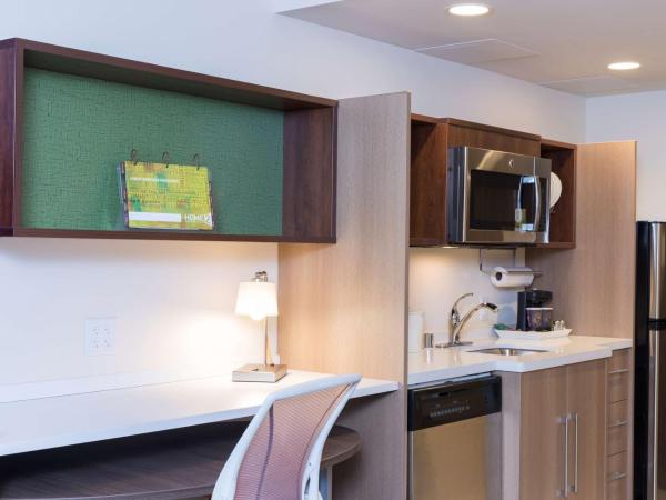 Home2 Suites by Hilton Louisville Downtown NuLu : photo 2 de la chambre suite studio lit king-size - non-fumeurs