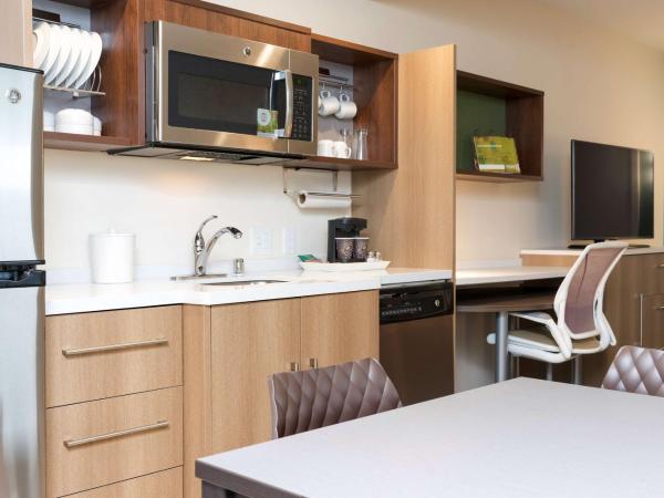 Home2 Suites by Hilton Louisville Downtown NuLu : photo 4 de la chambre suite 1 chambre lit king-size - non-fumeurs