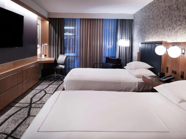 The Charter Hotel Seattle, Curio Collection By Hilton : photo 7 de la chambre chambre avec 2 grands lits queen-size 