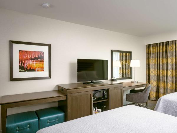 Hampton Inn & Suites by Hilton Seattle/Northgate : photo 2 de la chambre chambre 2 lits queen-size - non-fumeurs