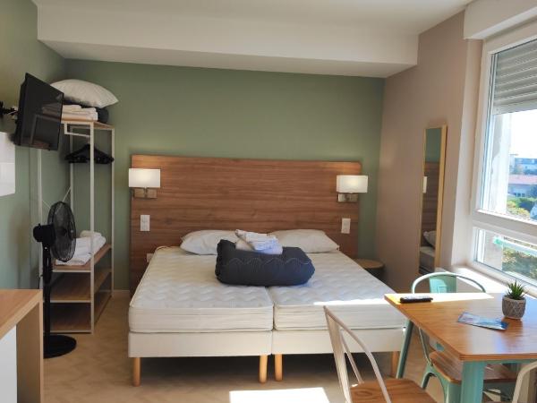 Hotel de la Terrasse : photo 5 de la chambre studio triple standard