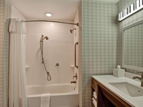 Home2 Suites By Hilton Tampa USF Near Busch Gardens : photo 5 de la chambre suite studio lit king-size - accessible aux personnes à mobilité réduite - non-fumeurs