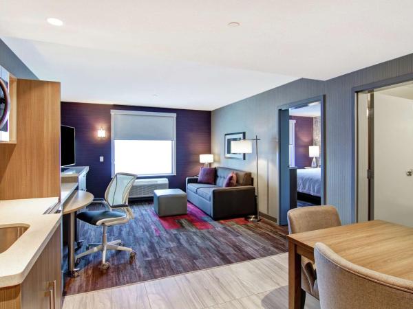 Home2 Suites By Hilton Edmonton South : photo 2 de la chambre suite 1 chambre lit king-size - non-fumeurs