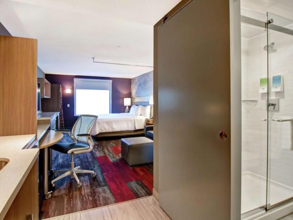 Home2 Suites By Hilton Edmonton South : photo 5 de la chambre suite studio lit king-size - non-fumeurs