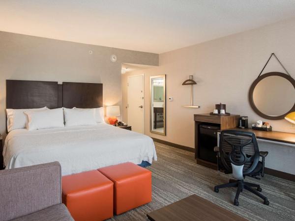 Hampton Inn & Suites by Hilton Dartmouth - Halifax : photo 4 de la chambre chambre lit king-size exécutive avec canapé-lit - non-fumeurs