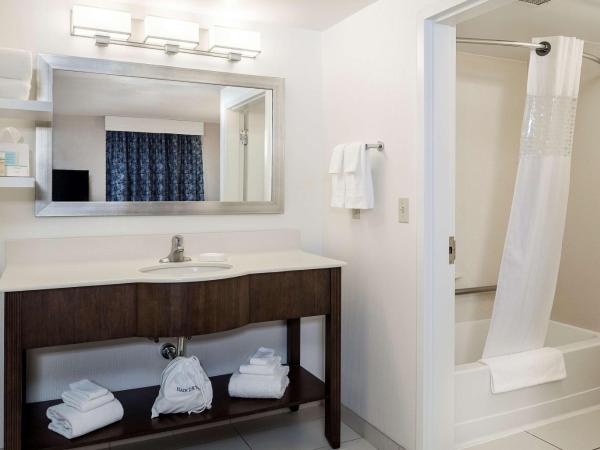 Hampton Inn & Suites by Hilton Dartmouth - Halifax : photo 6 de la chambre studio queen avec 2 lits queen-size - non-fumeurs