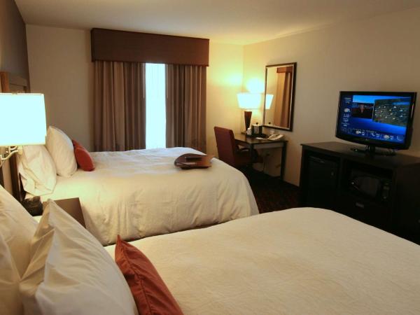 Hampton Inn & Suites Red Deer : photo 3 de la chambre chambre 2 lits queen-size - non-fumeurs
