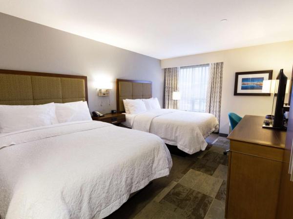 Hampton Inn - Vancouver Airport/Richmond : photo 2 de la chambre chambre double 2 lits queen-size avec baignoire