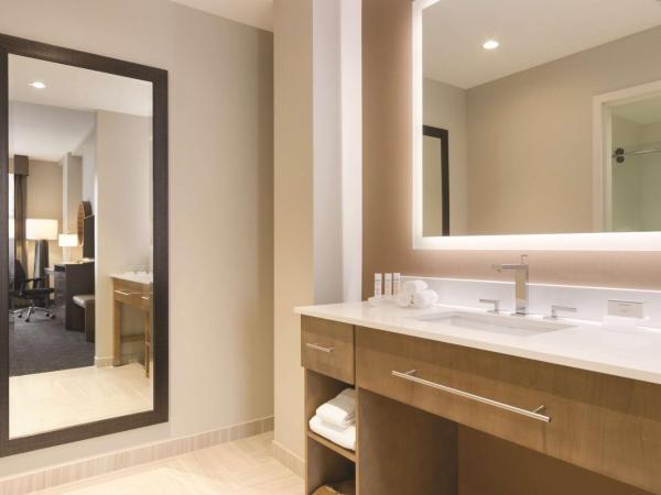 Homewood Suites by Hilton Calgary Downtown : photo 4 de la chambre suite studio lit king-size - non-fumeurs