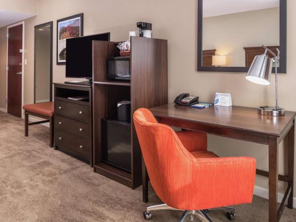 Hampton Inn & Suites Charlotte Arrowood Rd : photo 3 de la chambre chambre avec 2 lits queen-size - accessible aux personnes à mobilité réduite - non-fumeurs 