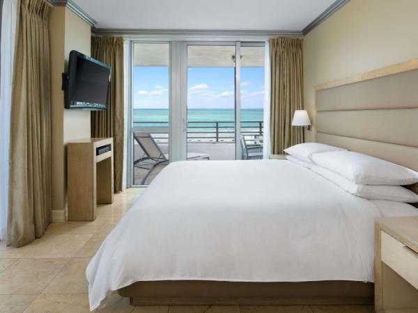 Hilton Bentley Miami/South Beach : photo 1 de la chambre suite 1 chambre avec lit king-size - front de mer