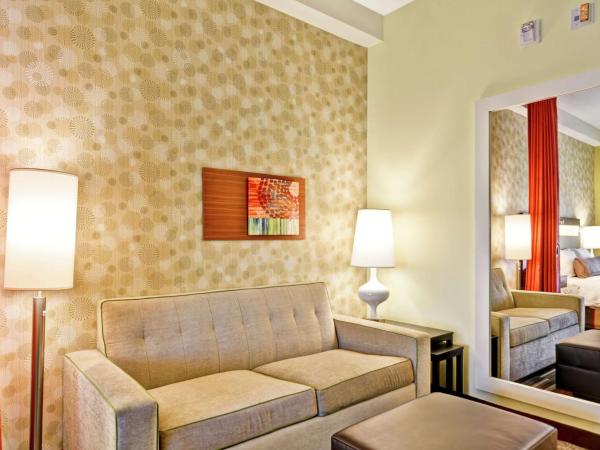 Home2 Suites by Hilton Charlotte Airport : photo 1 de la chambre studio lit queen-size - non-fumeurs