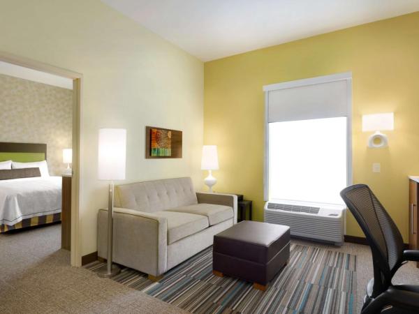 Home2 Suites by Hilton Charlotte Airport : photo 1 de la chambre suite 1 chambre lit queen-size - non-fumeurs
