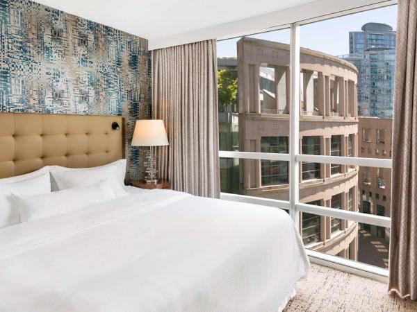 Hilton Vancouver Downtown, BC, Canada : photo 2 de la chambre two-room deluxe king suite