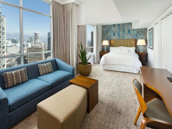 Hilton Vancouver Downtown, BC, Canada : photo 1 de la chambre suite studio lit queen-size - vue sur ville
