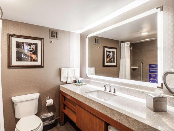 DoubleTree by Hilton Memphis : photo 8 de la chambre chambre double avec 2 lits doubles - non-fumeurs