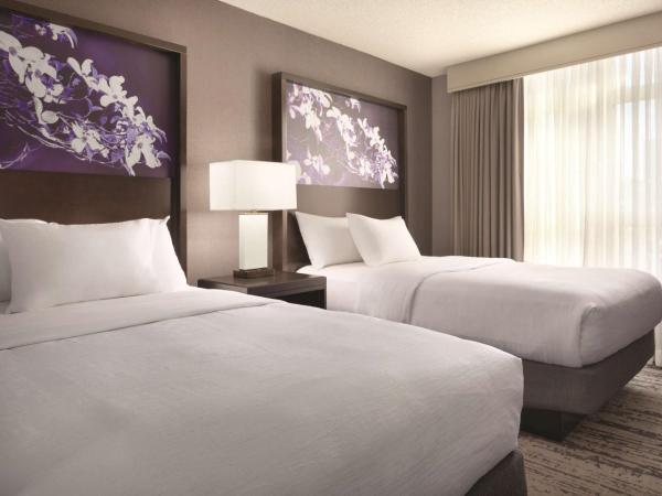 Embassy Suites by Hilton Atlanta at Centennial Olympic Park : photo 1 de la chambre suite avec 2 lits doubles - non-fumeurs