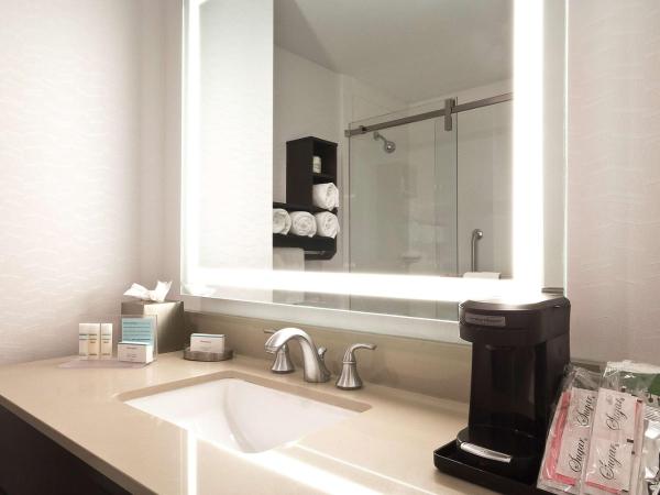 Hampton Inn & Suites Columbus/University Area : photo 3 de la chambre suite studio lit king-size - non-fumeurs