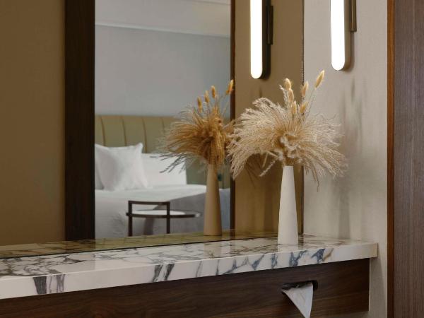 Vogue Hotel Montreal Downtown, Curio Collection by Hilton : photo 4 de la chambre chambre lit king-size supérieure