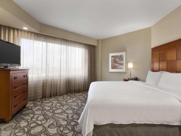 Embassy Suites San Antonio Airport : photo 3 de la chambre suite d'angle 2 pièces - non-fumeurs