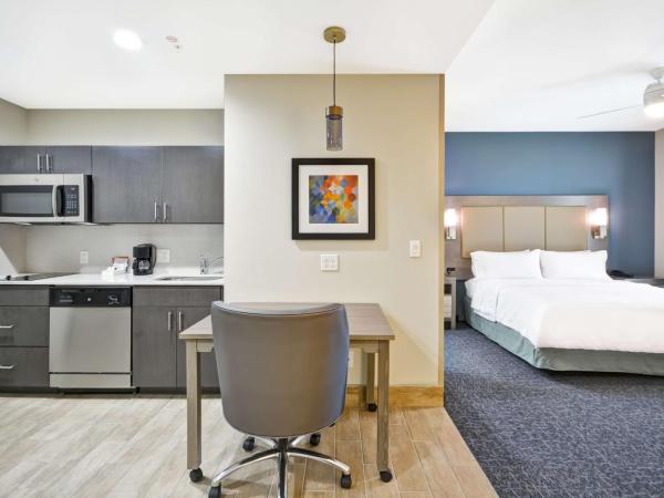 Homewood Suites by Hilton Orlando Theme Parks : photo 3 de la chambre suite studio lit king-size