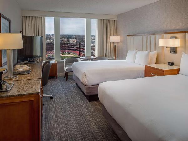 Hilton St. Louis at the Ballpark : photo 2 de la chambre chambre avec 2 lits queen-size et vue - Étage supérieur