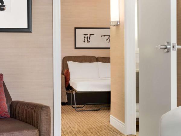 Hilton Vancouver Airport : photo 2 de la chambre suite junior avec 2 lits doubles 