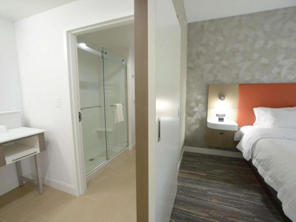 Hampton Inn & Suites Oklahoma City/Quail Springs : photo 5 de la chambre suite studio lit king-size - non-fumeurs