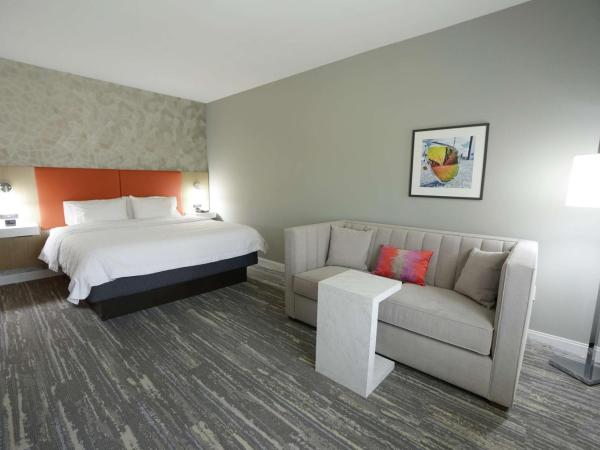 Hampton Inn & Suites Oklahoma City/Quail Springs : photo 2 de la chambre chambre lit king-size avec canapé-lit - non-fumeurs