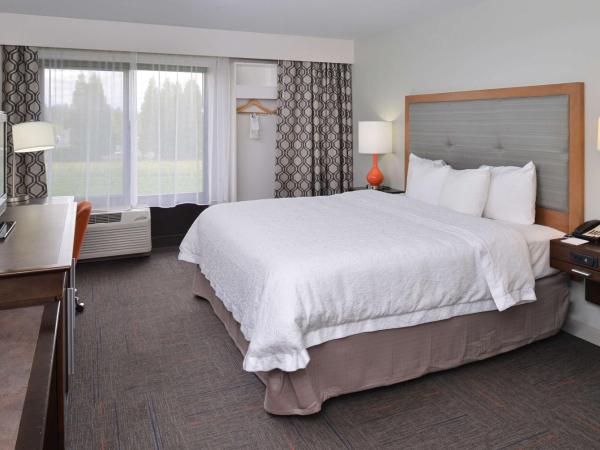 Hampton Inn Portland East : photo 2 de la chambre chambre lit king-size - non-fumeurs